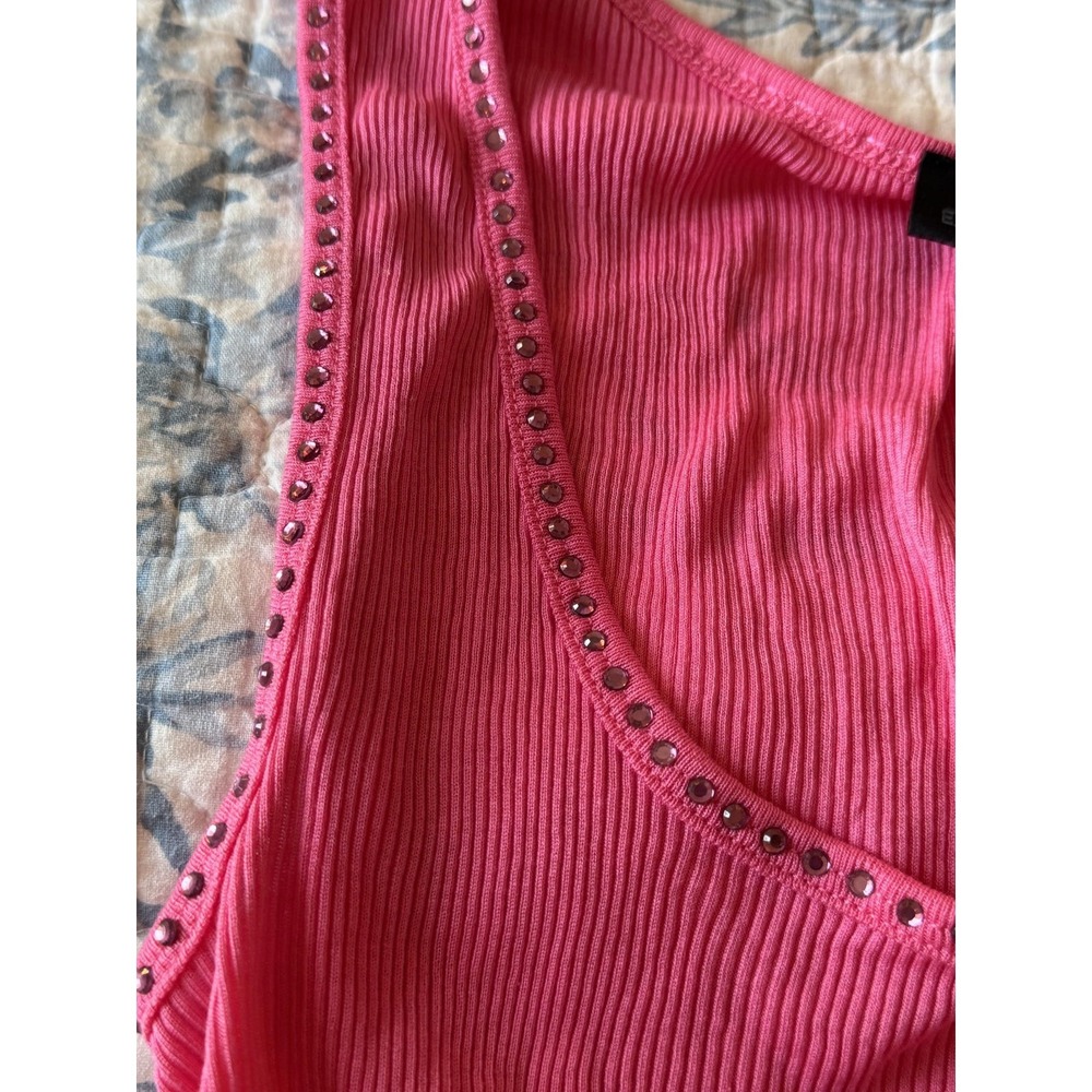 Vintage, 2000s Hot Pink Ribbed Camisole with Pink Rhinestone Neckline, sz large - Picture 5 of 6